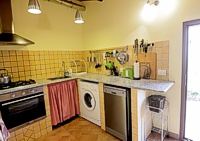 Lemon Tree Terrace Kitchen - apartment to rent in Bosa